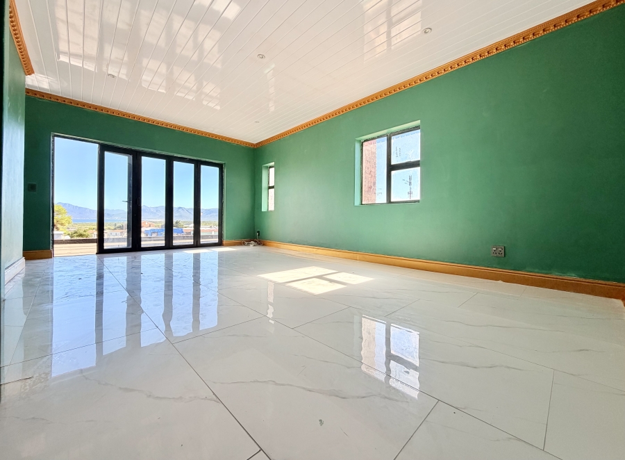 5 Bedroom Property for Sale in Hawston Western Cape